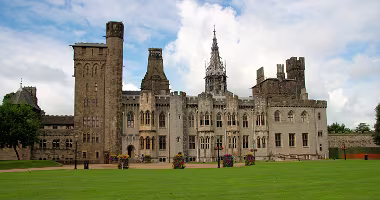 Cardiff Castle null